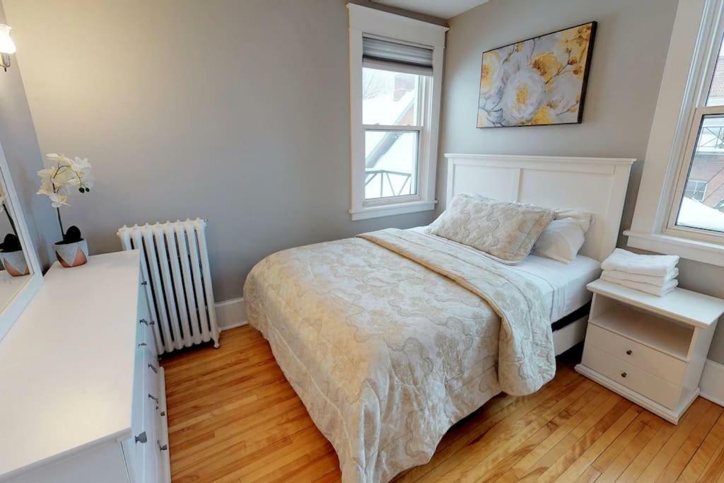 オタワBright, Clean, Private. In The Heart Of Downtown! Parking, Wi-Fi And Netflix Includedアパートメント エクステリア 写真