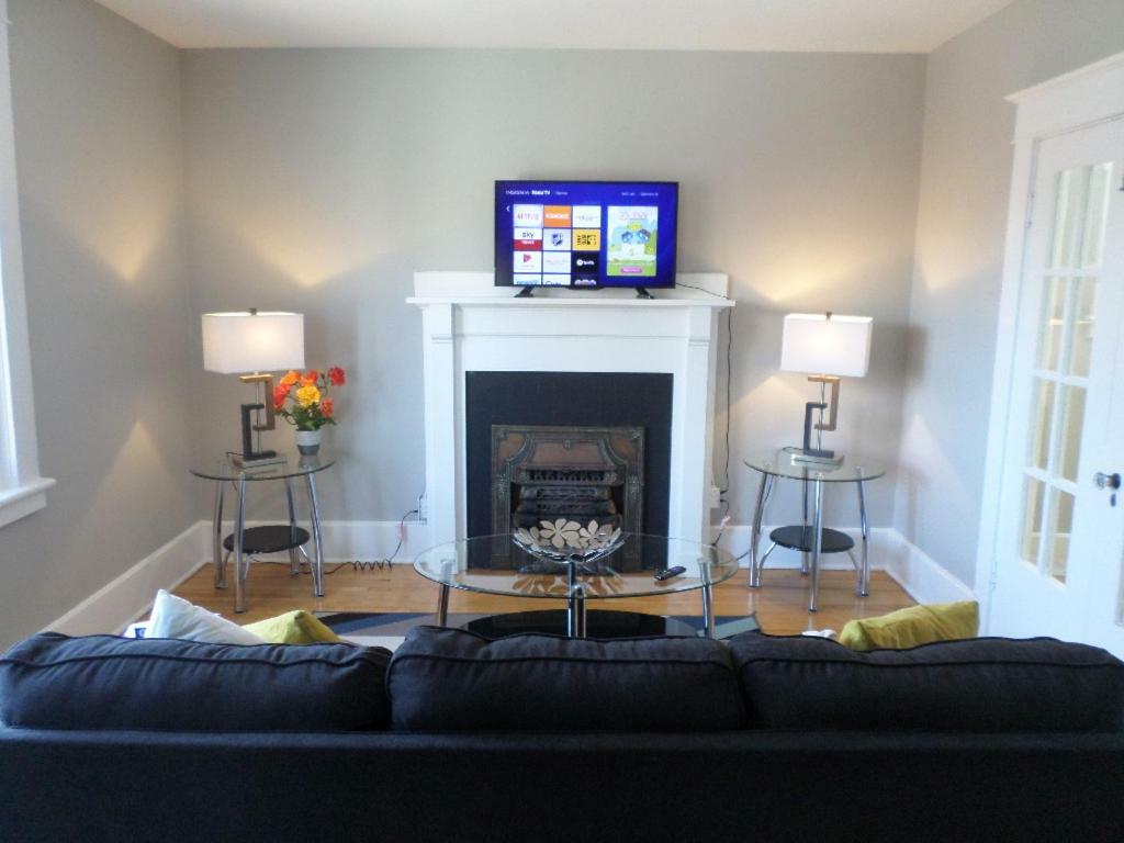 オタワBright, Clean, Private. In The Heart Of Downtown! Parking, Wi-Fi And Netflix Includedアパートメント エクステリア 写真
