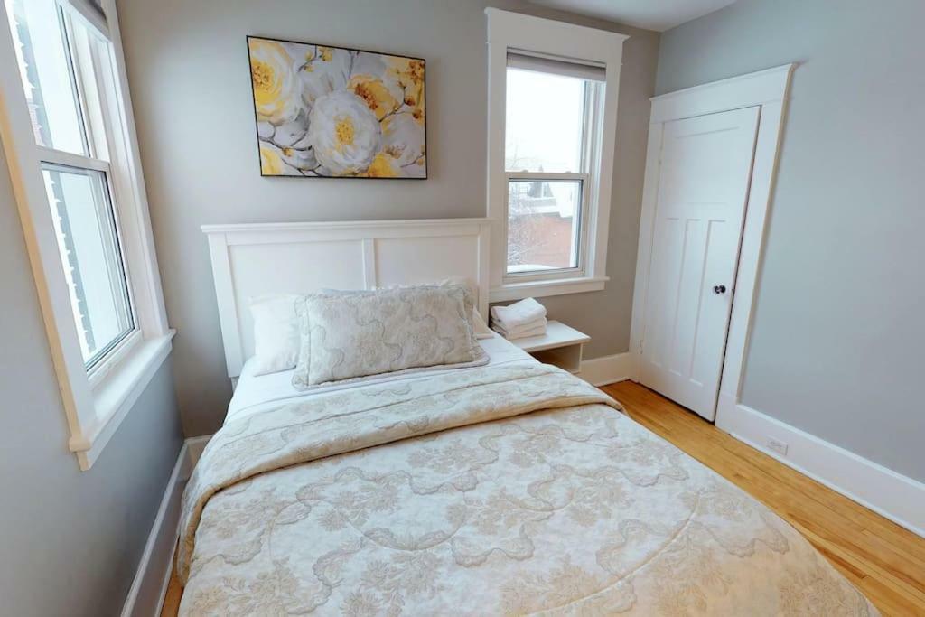 オタワBright, Clean, Private. In The Heart Of Downtown! Parking, Wi-Fi And Netflix Includedアパートメント エクステリア 写真