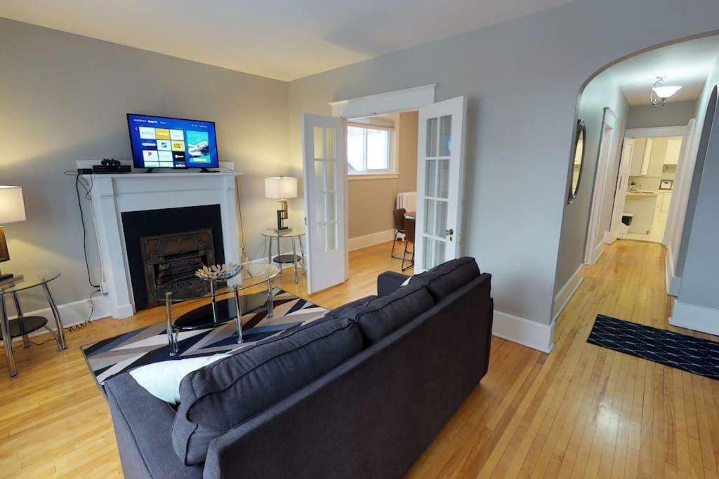 オタワBright, Clean, Private. In The Heart Of Downtown! Parking, Wi-Fi And Netflix Includedアパートメント エクステリア 写真