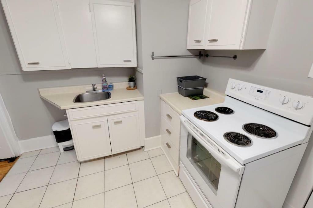 オタワBright, Clean, Private. In The Heart Of Downtown! Parking, Wi-Fi And Netflix Includedアパートメント エクステリア 写真